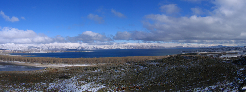 © Ruben - View on Sevan from Lchashen