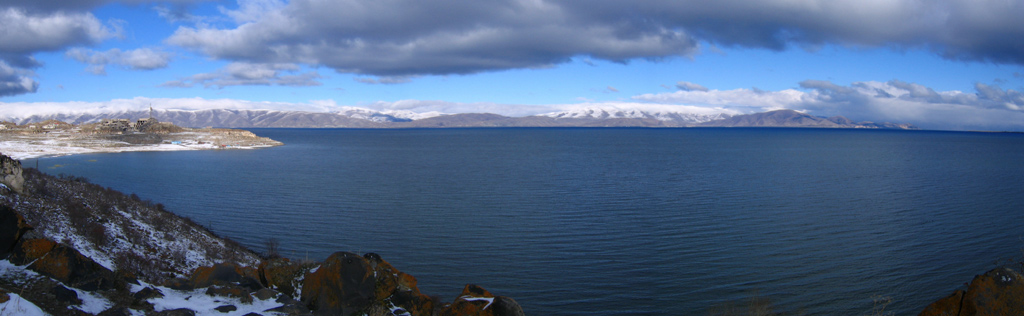 © Ruben - Veiw on Sevan from Hayravanq