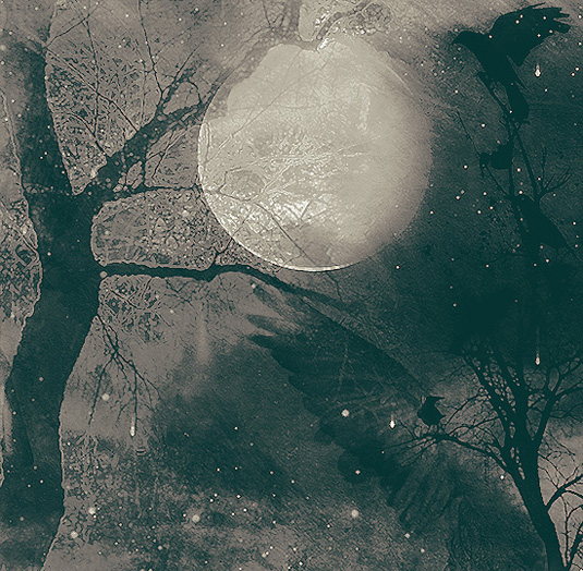 © Maneh Mart - Луна на крылатой макушке