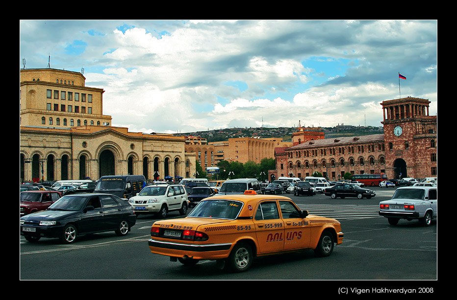 © Vigen Hakhverdyan - Yerevanyan taxi