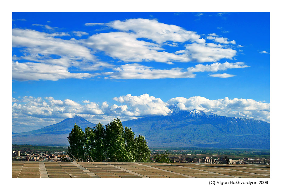 © Vigen Hakhverdyan - Арарат под одеялом