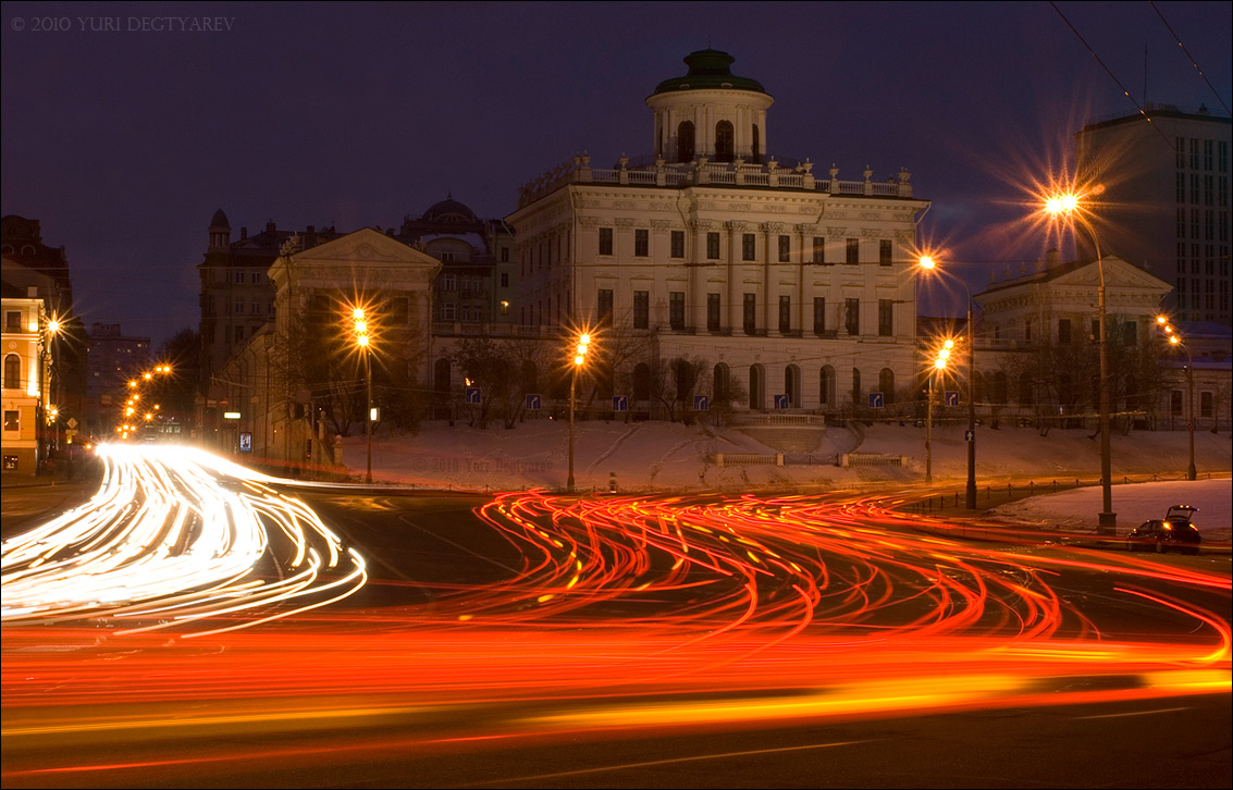 © Юрий Дегтярёв ( Yuri Degtyarev ) - - Москва. Дом Пашкова. -