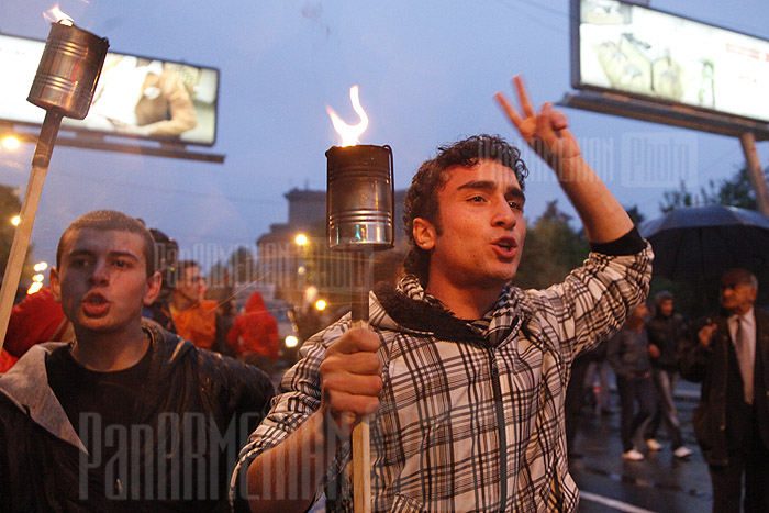 © Davit Hakobyan - Torch Procession to Armenian Genocide Memoria