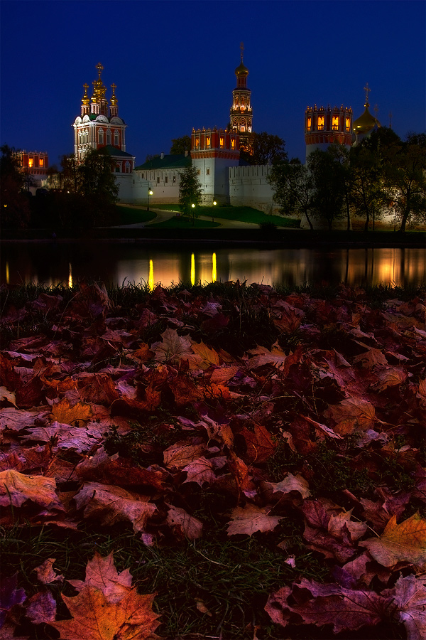 © Oleg Dmitriev - monastic fall