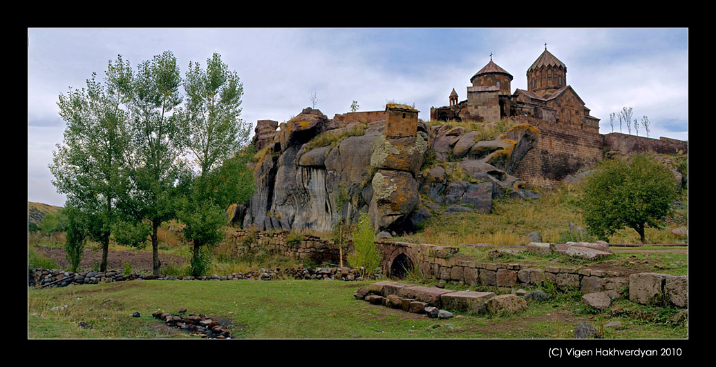 © Vigen Hakhverdyan - Harichavank - panorama