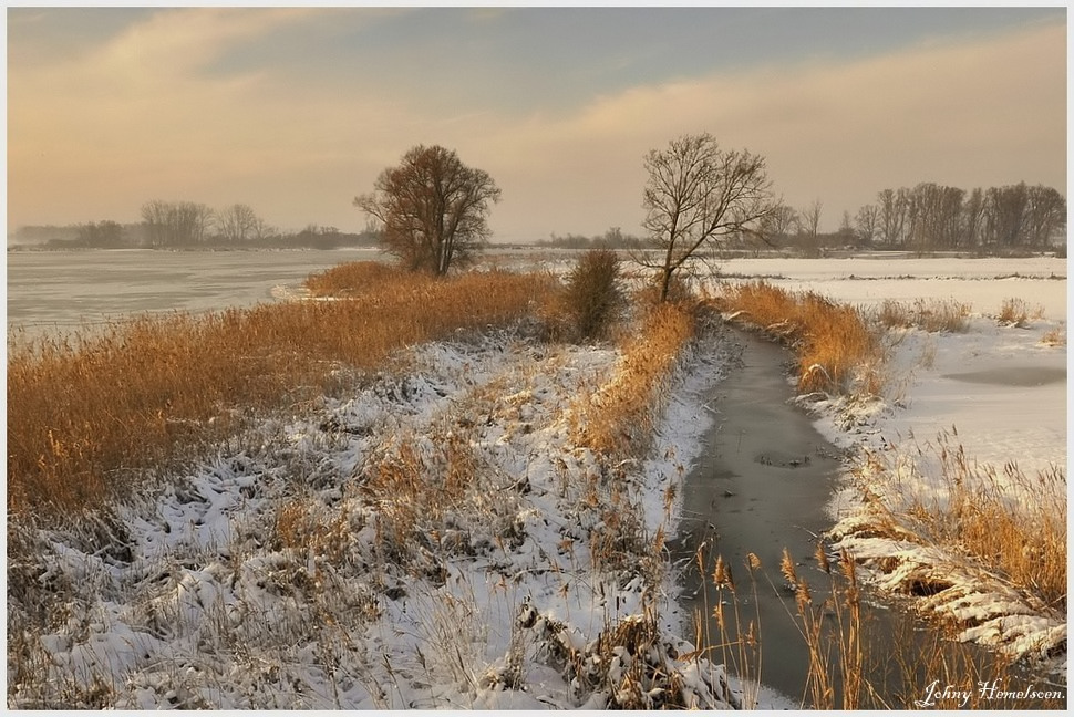 © johny hemelsoen - Winter in Belgium.