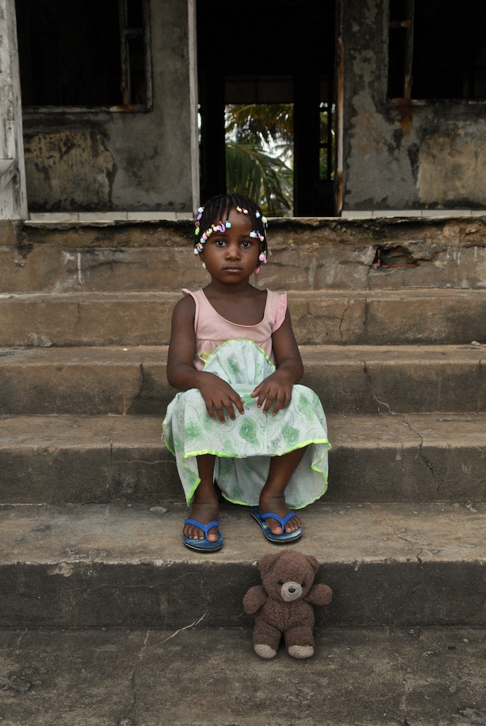 © anton crone - Oiudah Girl, Benin