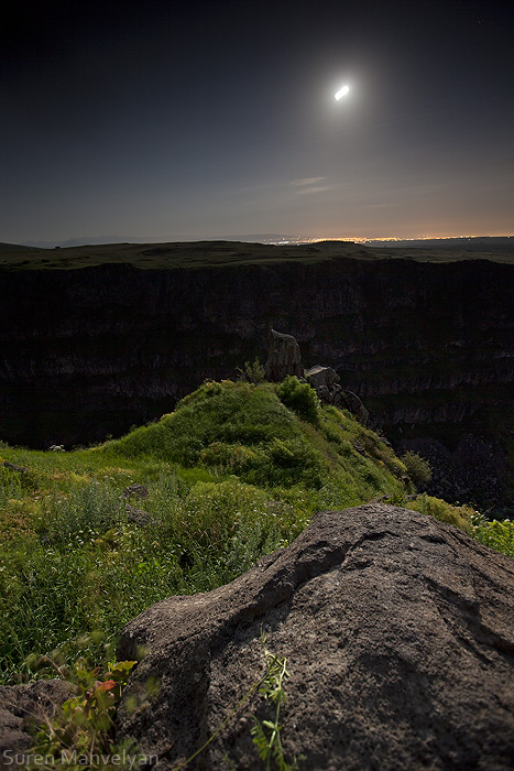 © Suren Manvelyan - Night light