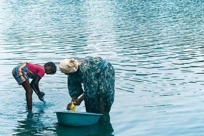 © Fabrice Boutin - Blue Africa - life on the river