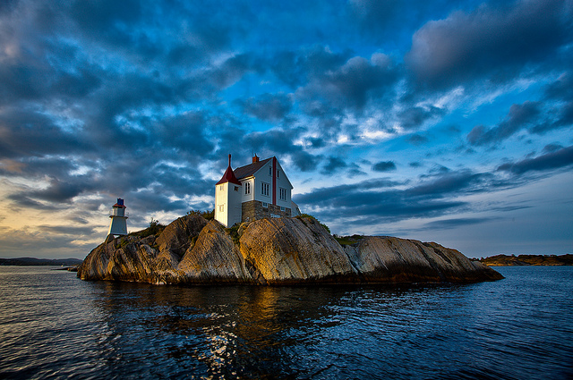 © Tore Heggelund - Rivingen Lighthouse