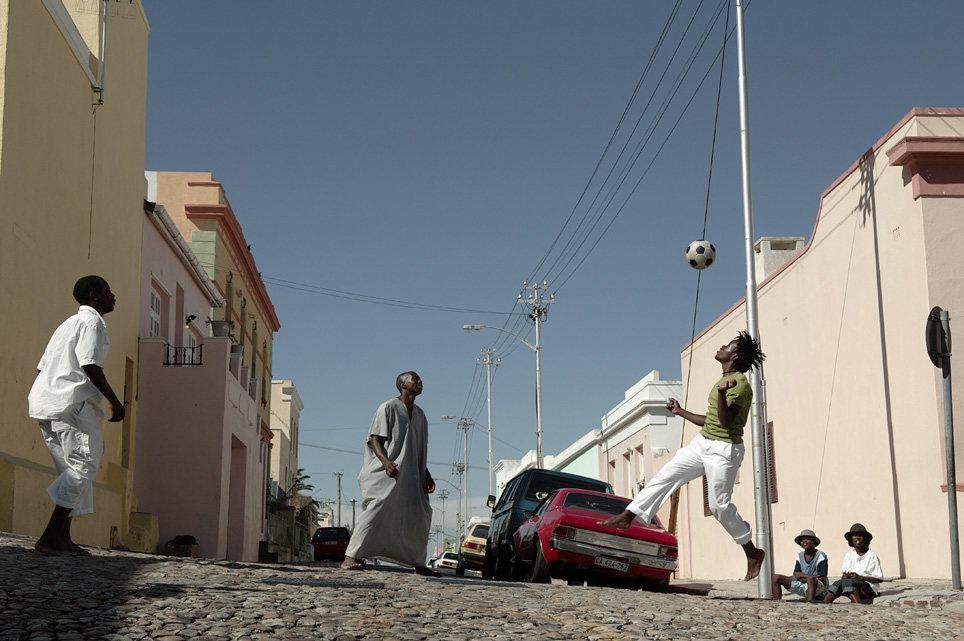 © Fabrice Boutin - Blue Africa - Street soccer in Cape Town - South Africa