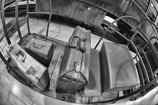 © Jean-Francois Dupuis - Suitcases