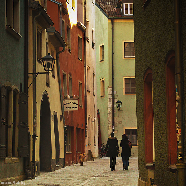 © Igor Isachenko - Two in the alley