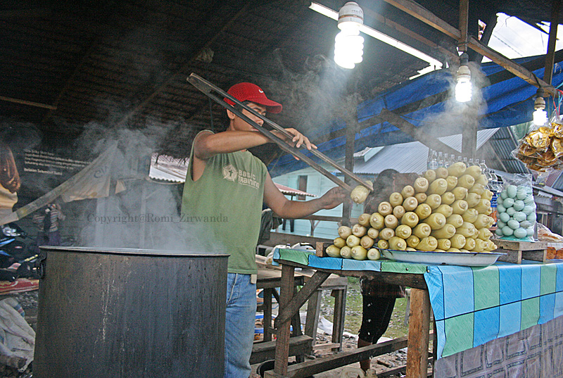 © Romi Zirwanda - Boiled Corn