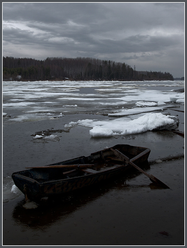 © Валентин Усванов - Ледоход на р. Верхняя Ангара.